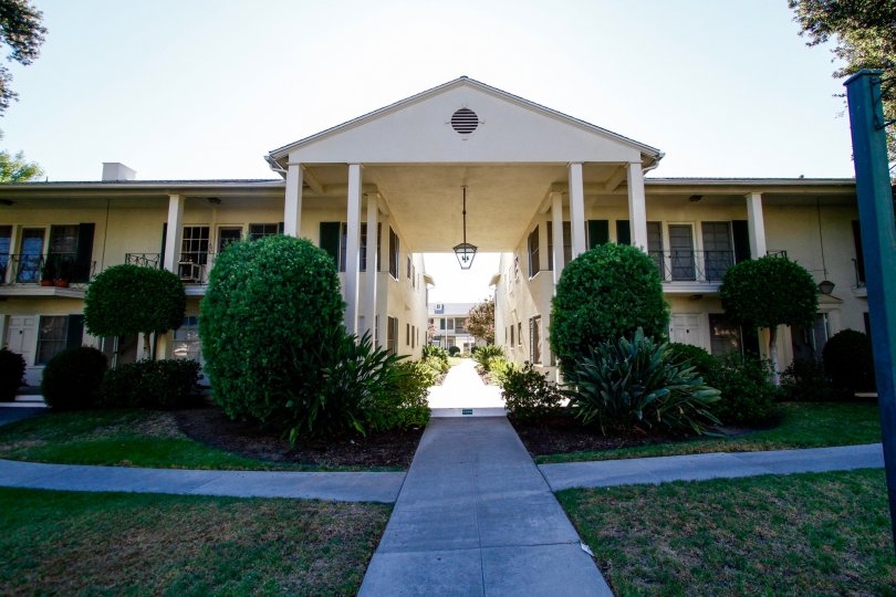 Oakmont Manor Condos, Lofts & Townhomes For Sale Oakmont Manor Real