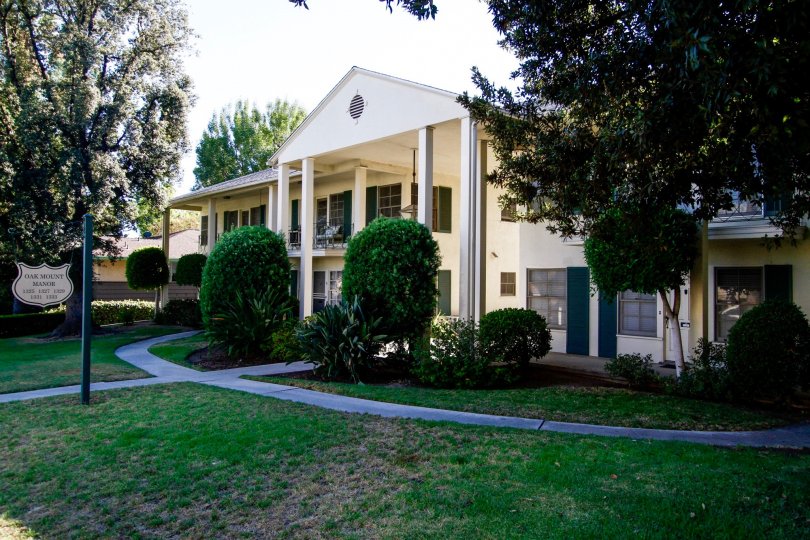 Oakmont Manor Condos, Lofts & Townhomes For Sale Oakmont Manor Real