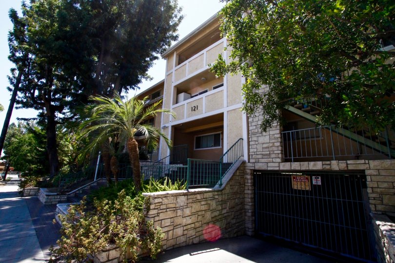 Sinclair Gardens Condos, Lofts & Townhomes For Sale Sinclair Gardens