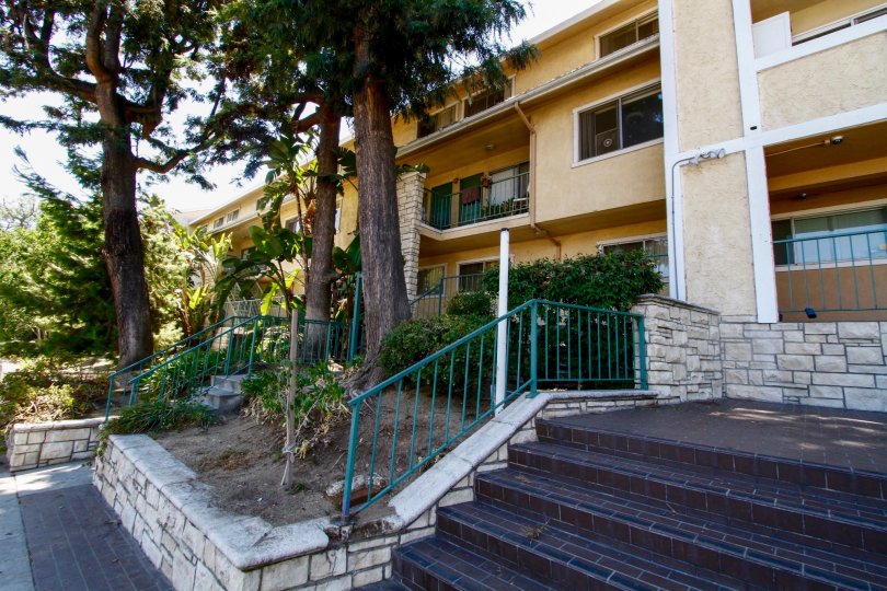 Sinclair Gardens Condos, Lofts & Townhomes For Sale Sinclair Gardens