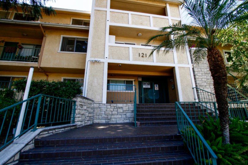 Sinclair Gardens Condos, Lofts & Townhomes For Sale Sinclair Gardens