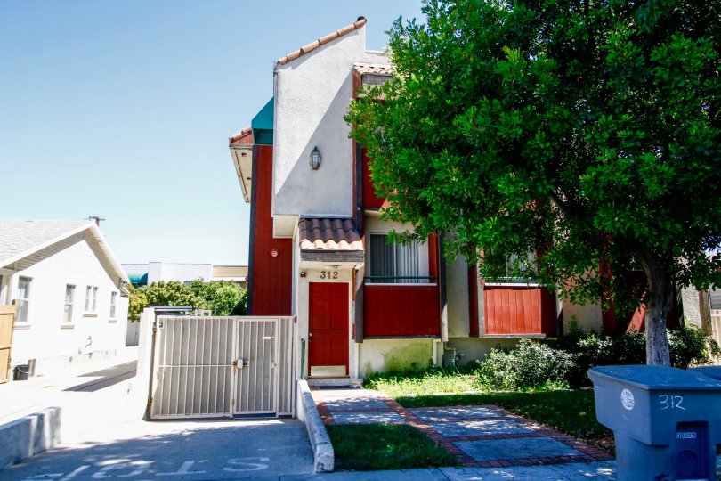 Thompson Villas Condos, Lofts & Townhomes For Sale Thompson Villas