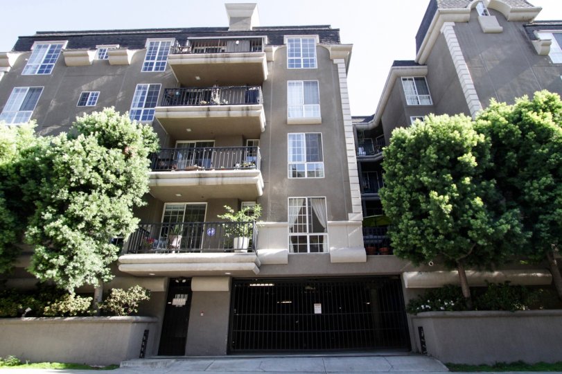 The Rossmore Condos, Lofts & Townhomes For Sale The Rossmore Real