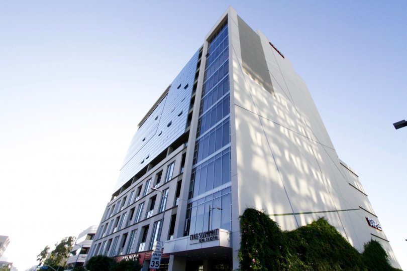 The Summit on Sixth Condos, Lofts & Townhomes For Sale The Summit on