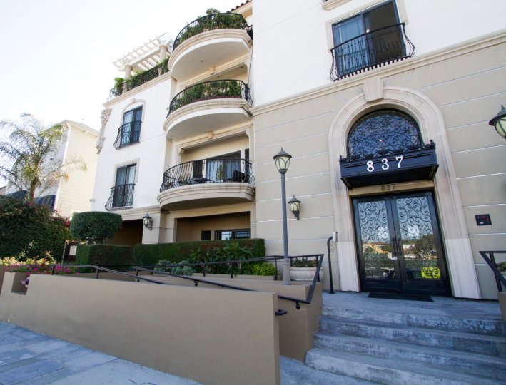 Wilshire Park Villa Condos, Lofts & Townhomes For Sale Wilshire Park