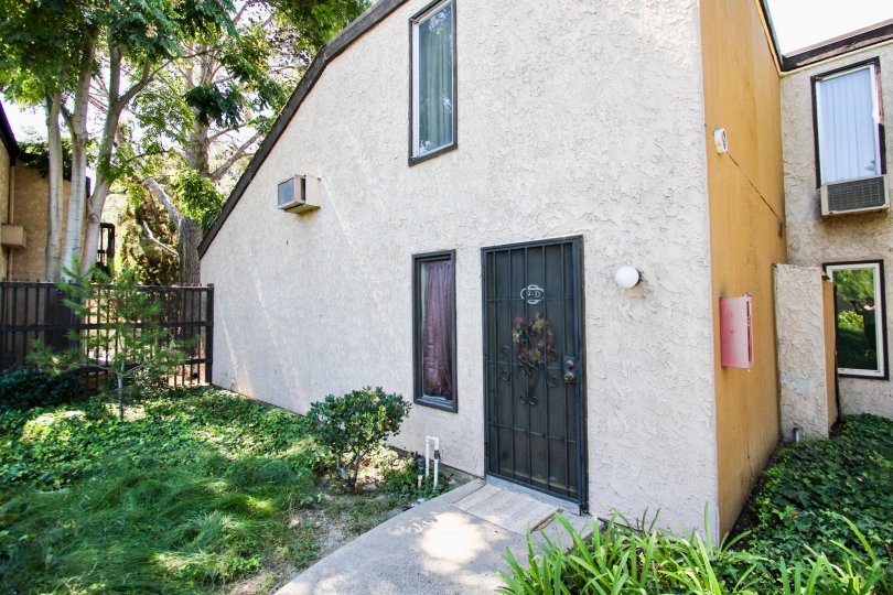 El Dorado Lakes Condos, Lofts & Townhomes For Sale El Dorado Lakes