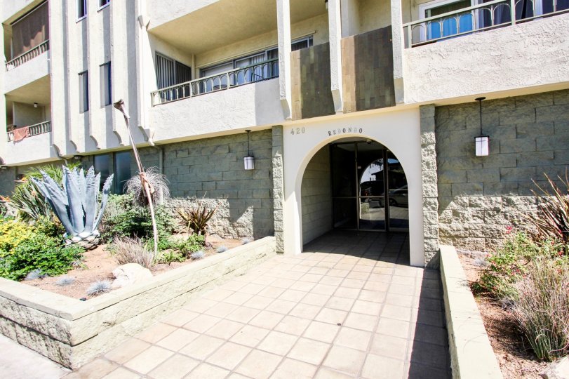 Redondo Plaza Condominiums Condos, Lofts & Townhomes For Sale Redondo