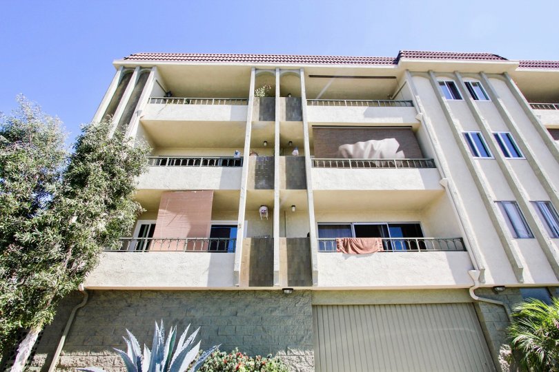 Redondo Plaza Condominiums Condos, Lofts & Townhomes For Sale Redondo