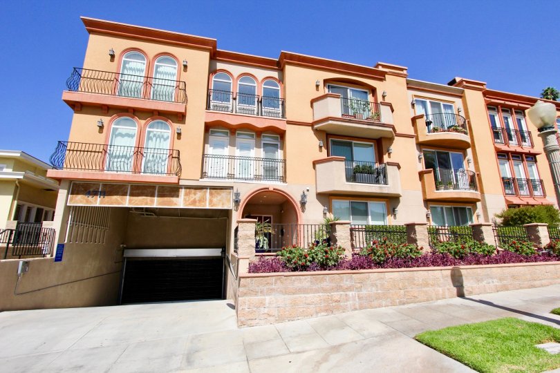 Ambrose Villas Condos, Lofts & Townhomes For Sale Ambrose Villas Real