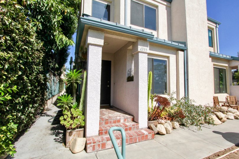 Clayton Avenue Condos, Lofts & Townhomes For Sale Clayton Avenue Real