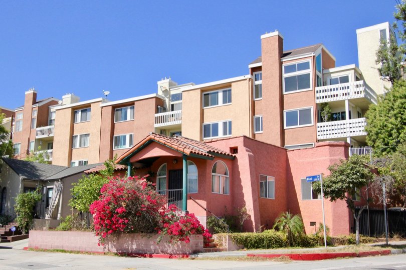Griffith Park Garden Estates Condos, Lofts & Townhomes For Sale