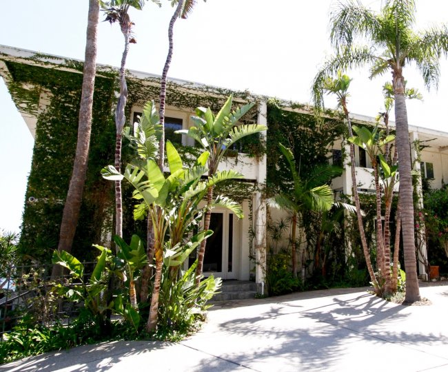 Holiday House Condos, Lofts & Townhomes For Sale Holiday House Real