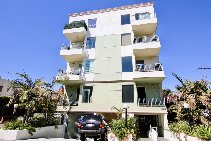 Avon Villas Condos, Lofts & Townhomes For Sale Avon Villas Real