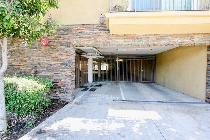 McLaughlin Townhomes Condos, Lofts & Townhomes For Sale McLaughlin Townhomes Real Estate