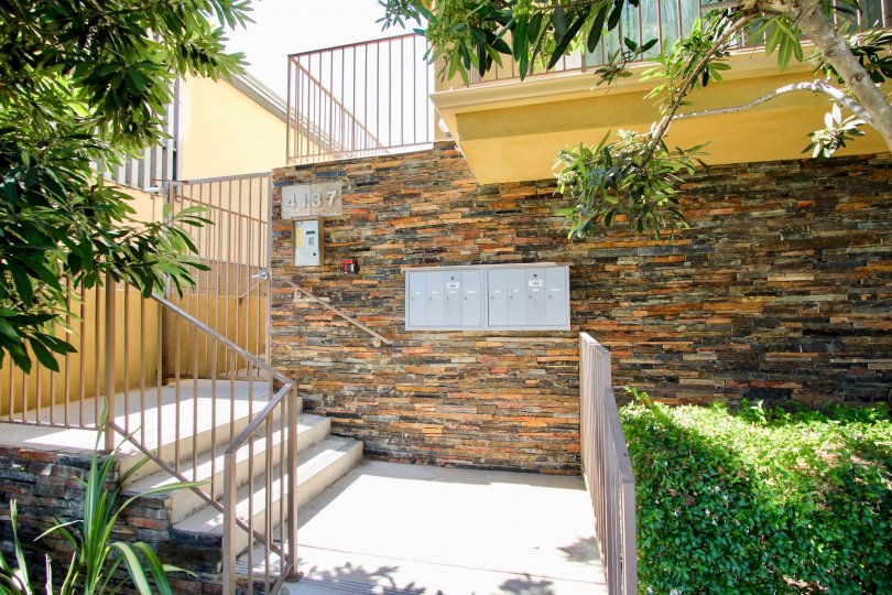 McLaughlin Townhomes Condos, Lofts & Townhomes For Sale McLaughlin Townhomes Real Estate