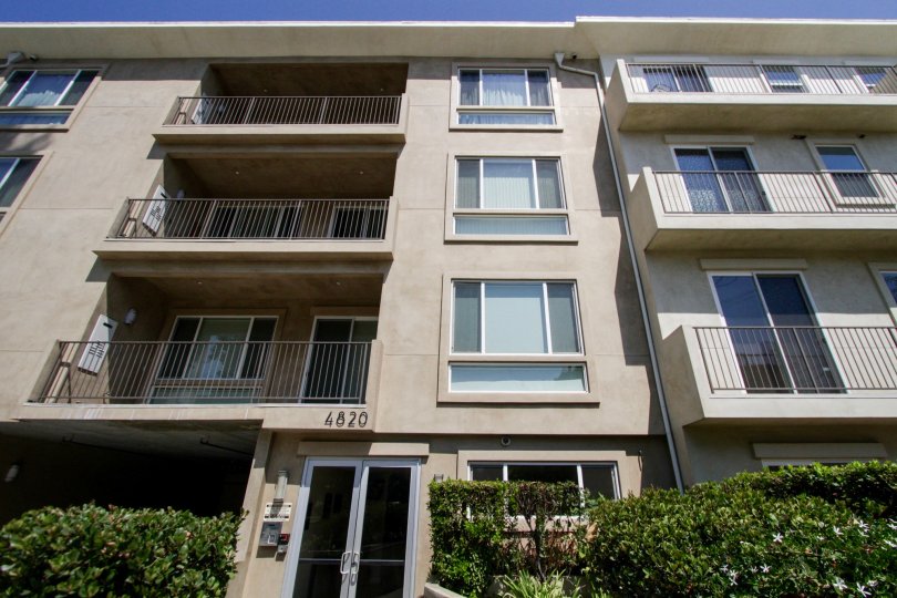 4820 Bellflower Ave Condos, Lofts & Townhomes For Sale 4820