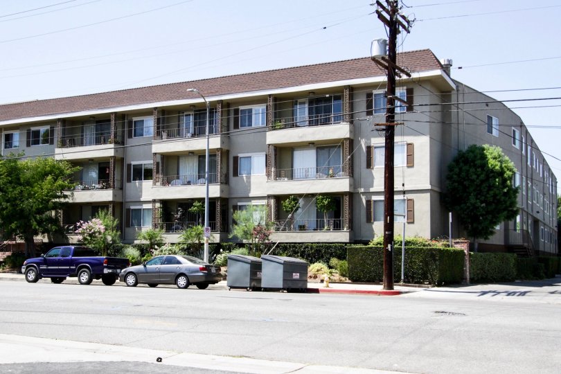 La Toluca Court Condos, Lofts & Townhomes For Sale La Toluca Court