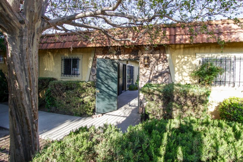 Laurel Canyon Villas Condos, Lofts & Townhomes For Sale Laurel Canyon