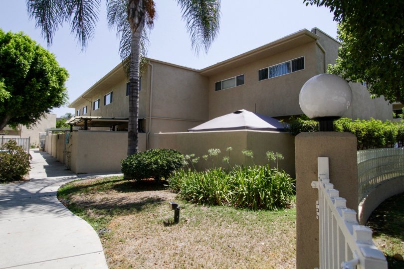 North Hollywood Terrace Condos, Lofts & Townhomes For Sale North