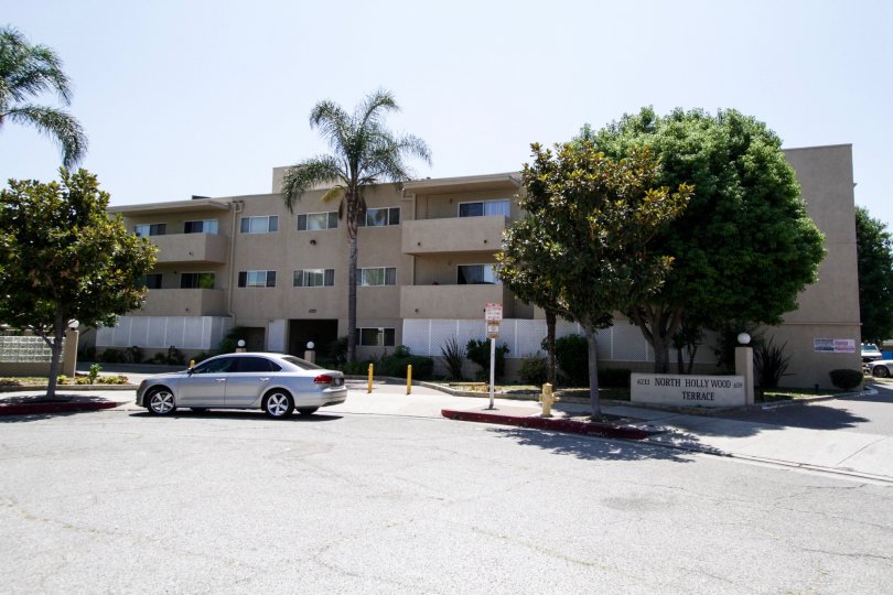 North Hollywood Terrace Condos, Lofts & Townhomes For Sale North