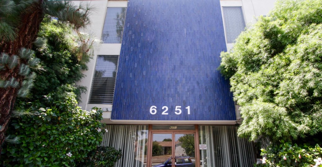 Sutton Terrace North Condos, Lofts & Townhomes For Sale Sutton