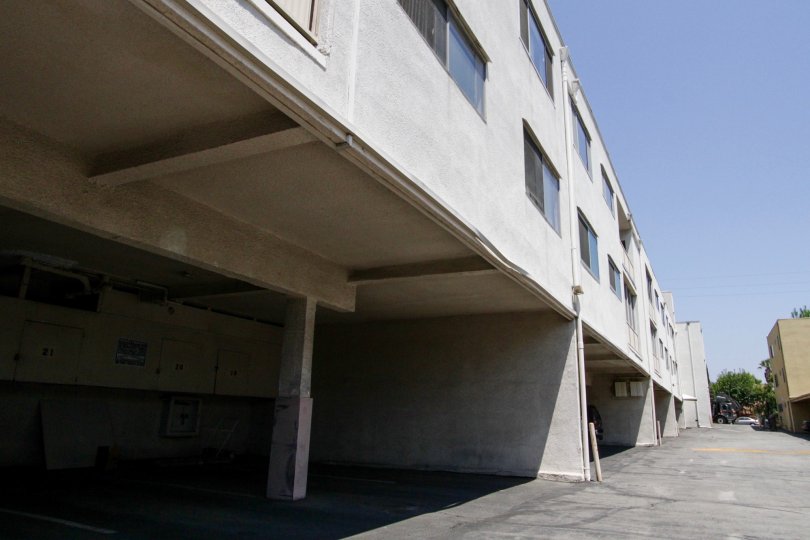 Sutton Terrace North Condos, Lofts & Townhomes For Sale Sutton