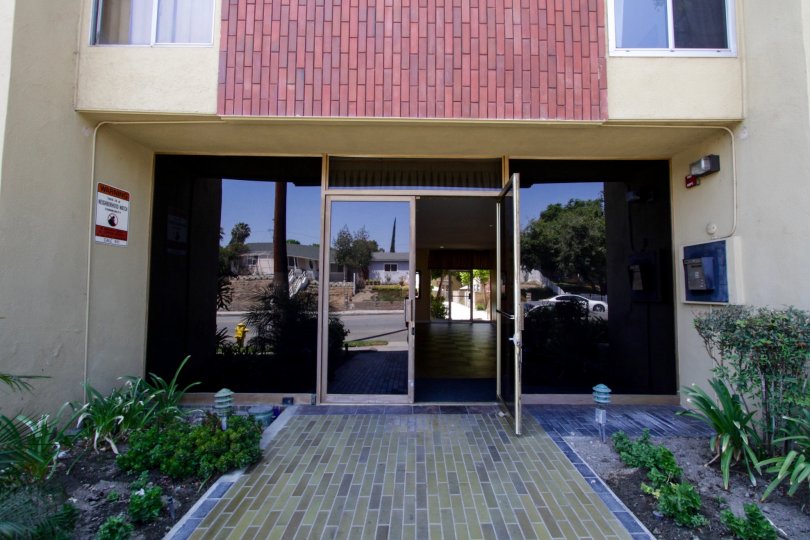 Sutton Terrace South Condos, Lofts & Townhomes For Sale Sutton