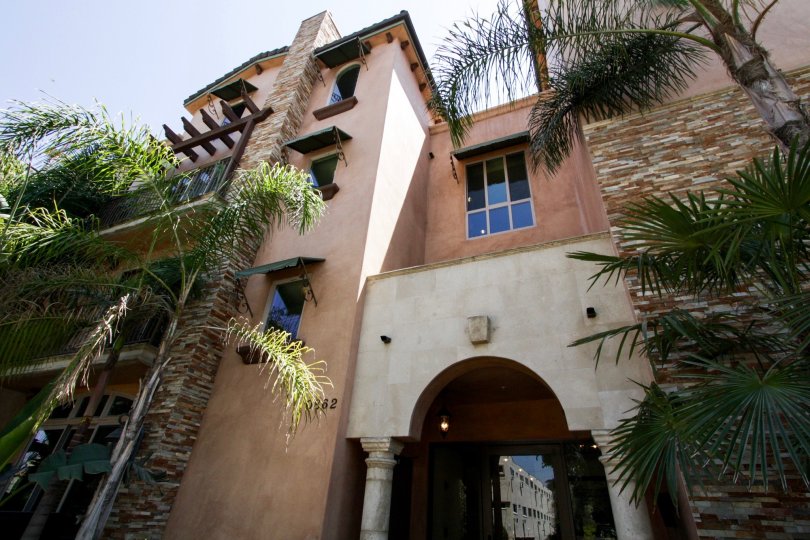 Toluca Lake Villas Condos, Lofts & Townhomes For Sale Toluca Lake