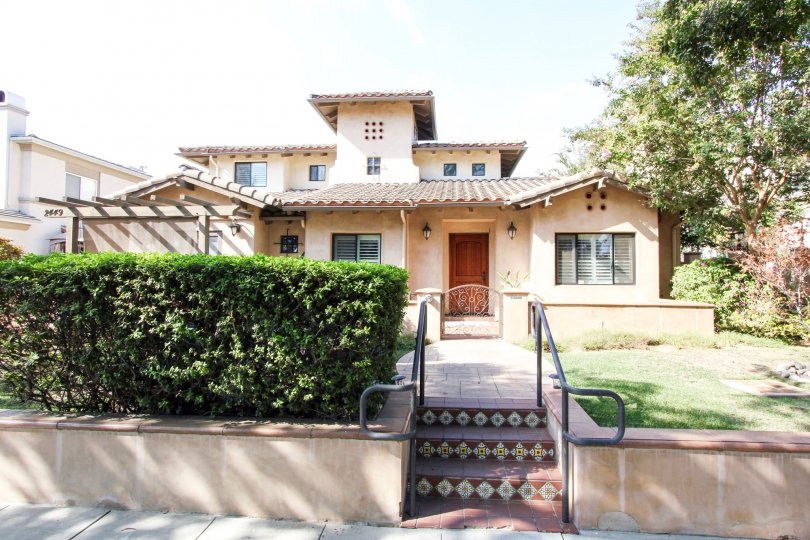 2449 Oswego St Condos, Lofts & Townhomes For Sale 2449 Oswego St Real