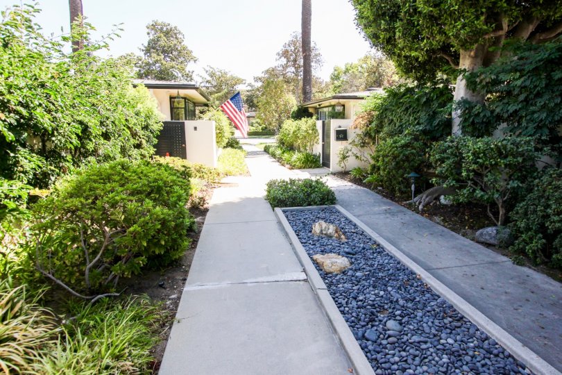 481 S Orange Grove Blvd Condos, Lofts & Townhomes For Sale 481 S