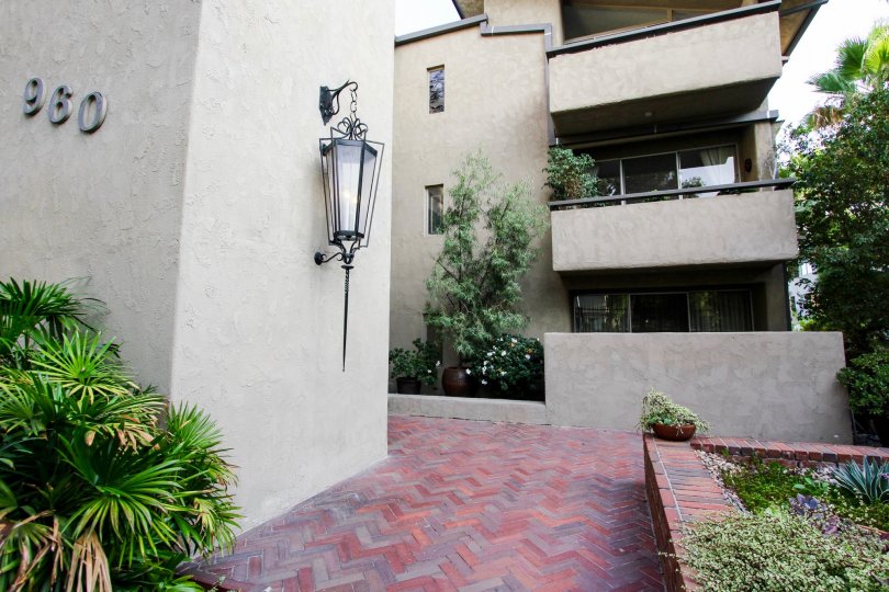960 San Pasqual St Condos, Lofts & Townhomes For Sale 960 San Pasqual