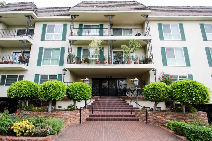 Chateau La Salle Condos, Lofts & Townhomes For Sale Chateau La Salle