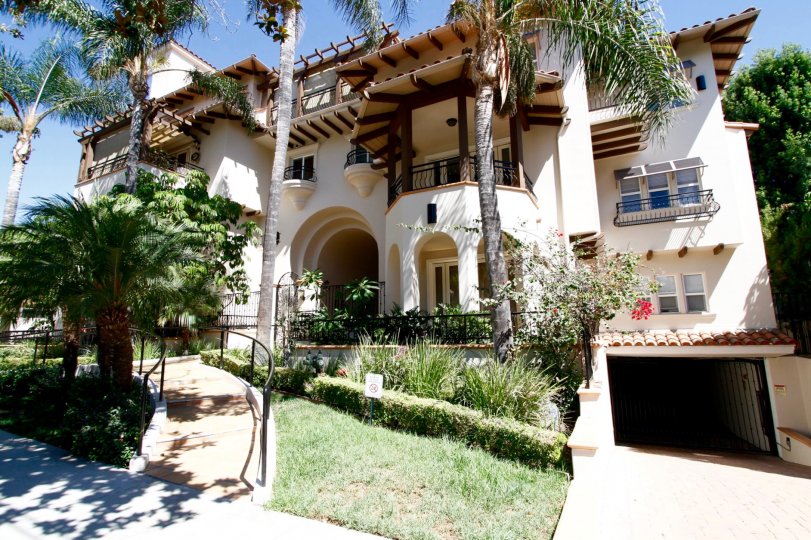 Corta Bella Condos, Lofts & Townhomes For Sale Corta Bella Real