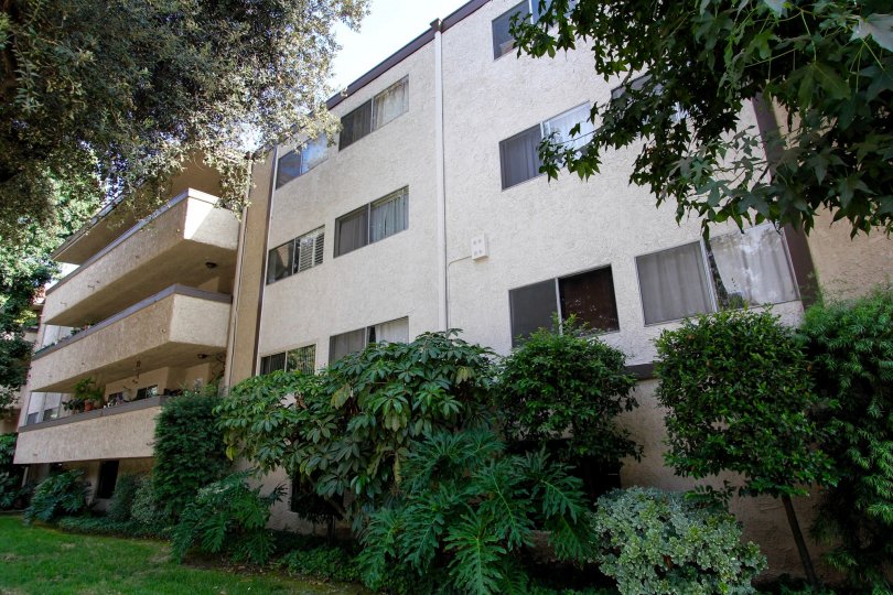 Del Mar Sierra Manor Condos, Lofts & Townhomes For Sale Del Mar