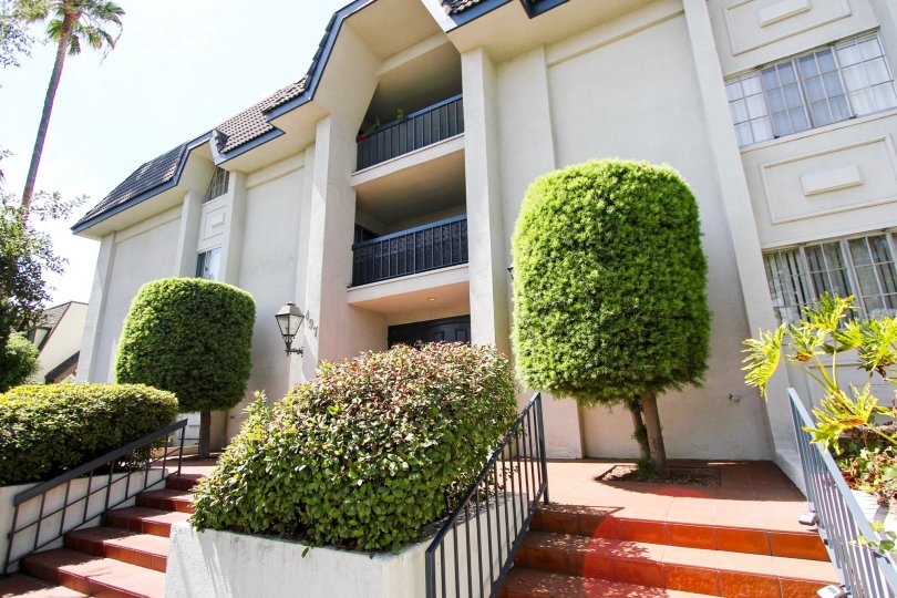 El Molino Arms Condos, Lofts & Townhomes For Sale El Molino Arms Real