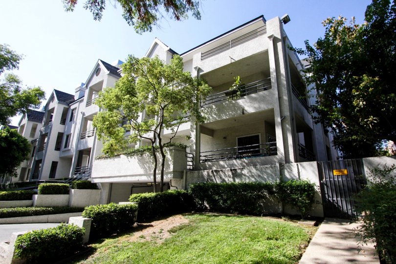 El Molino Terrace Condos, Lofts & Townhomes For Sale El Molino