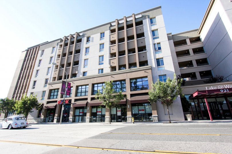 Lake at Walnut Condos, Lofts & Townhomes For Sale Lake at Walnut Real