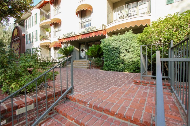 Olive Tree Condos, Lofts & Townhomes For Sale Olive Tree Real Estate