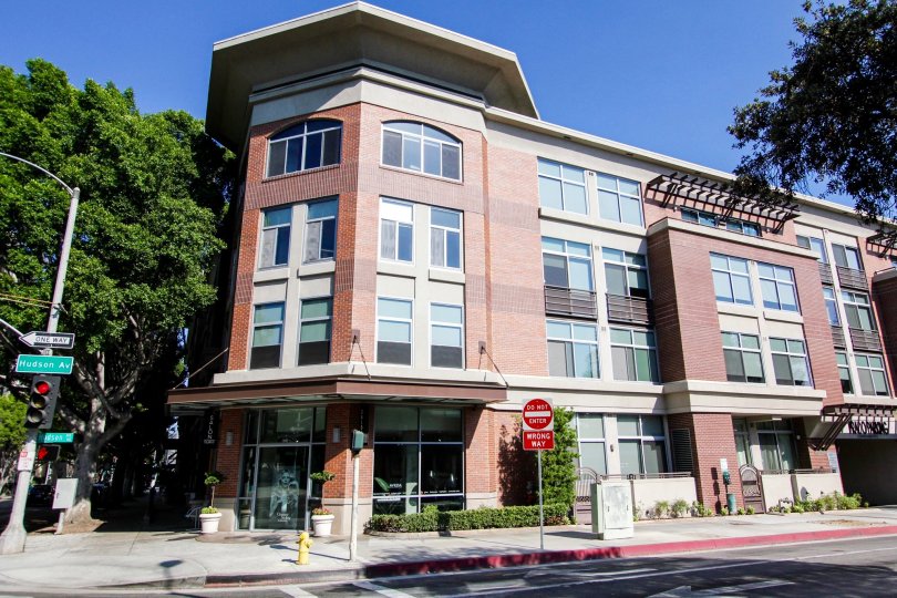 Prado on Lake Avenue Condos, Lofts & Townhomes For Sale Prado on Lake Avenue Real Estate