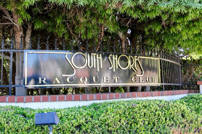 South Shores Racquet Club Condos, Lofts & Townhomes For Sale South