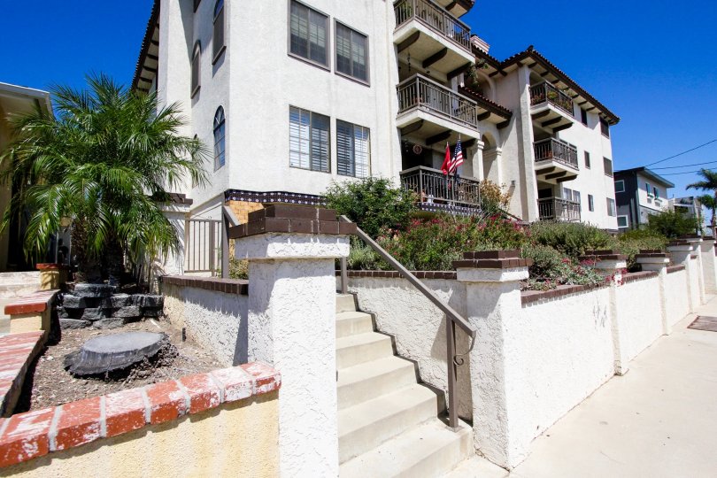 Villa Seville Condos, Lofts & Townhomes For Sale Villa Seville Real