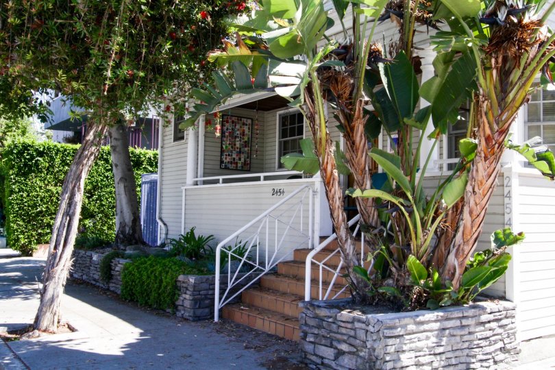 Villa de Luz Condos, Lofts & Townhomes For Sale Villa de Luz Real