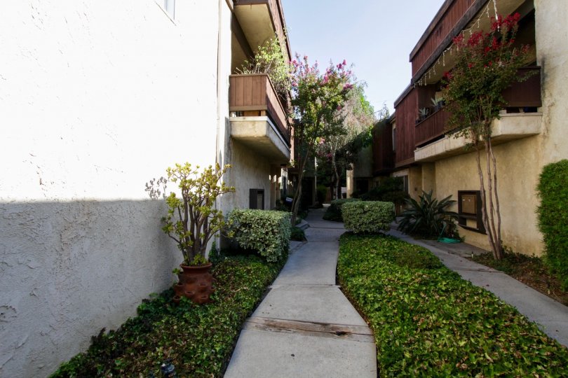 13108 Moorpark St Condos, Lofts & Townhomes For Sale 13108 Moorpark