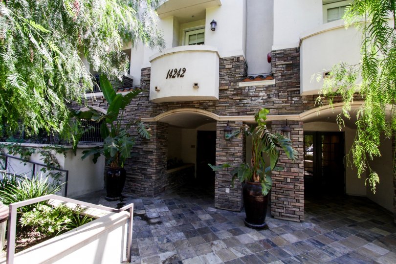 14242 Burbank Blvd Condos, Lofts & Townhomes For Sale 14242 Burbank