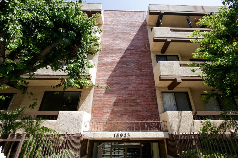 14923 Moorpark St Condos, Lofts & Townhomes For Sale 14923 Moorpark