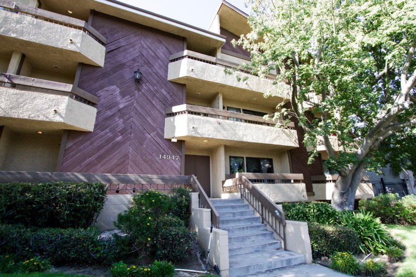 14947 Burbank Blvd Condos, Lofts & Townhomes For Sale 14947 Burbank