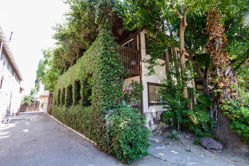 15457 Moorpark St Condos, Lofts & Townhomes For Sale 15457 Moorpark