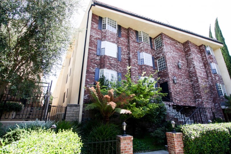 Baron Manor Condos, Lofts & Townhomes For Sale Baron Manor Real