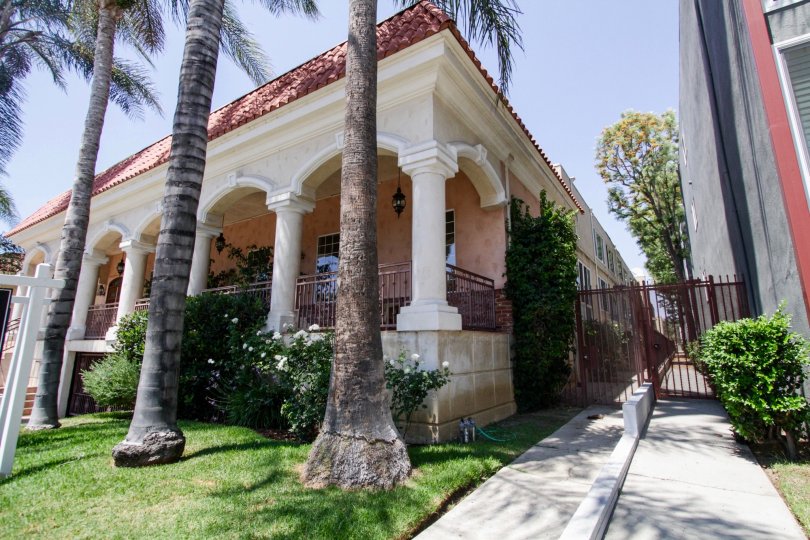 Colonial Manor Condos, Lofts & Townhomes For Sale Colonial Manor Real Estate Colonial Manor