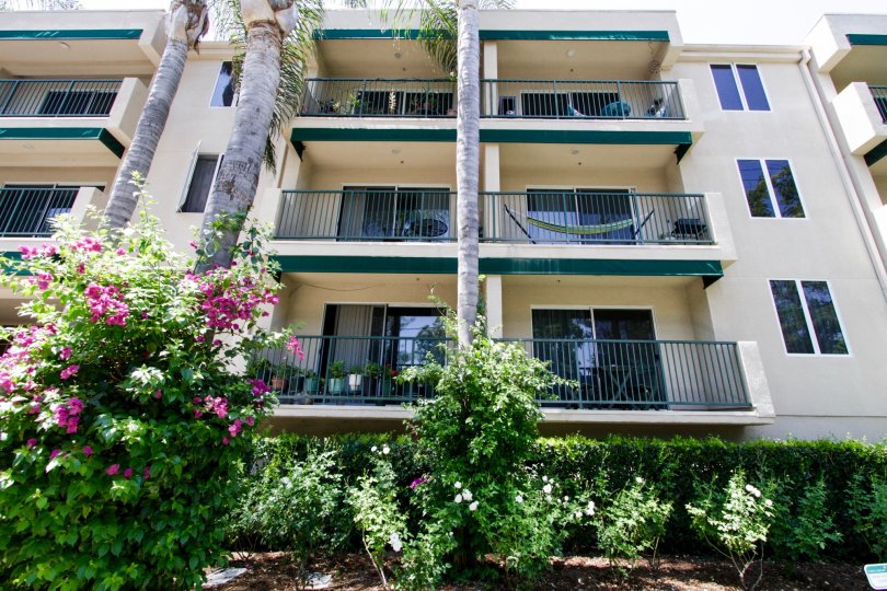 Country Club Condominiums Condos, Lofts & Townhomes For Sale Country